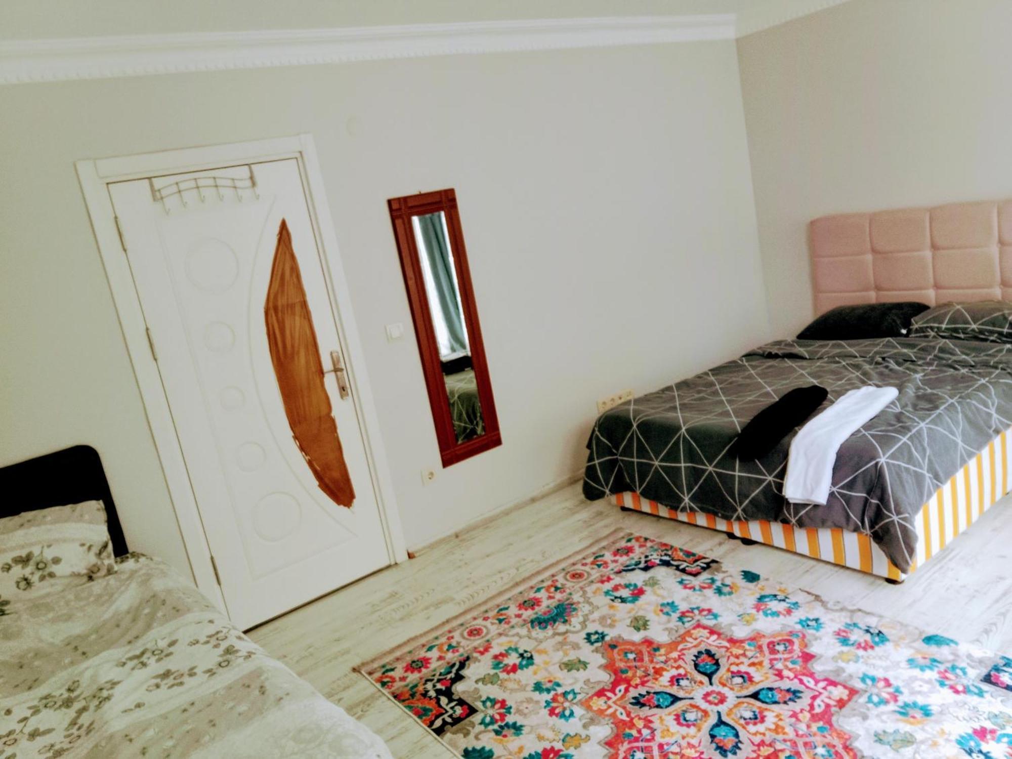 Orman Villa Hotel Is 6 Minutes From The Airport Arnavutkoy Eksteriør billede